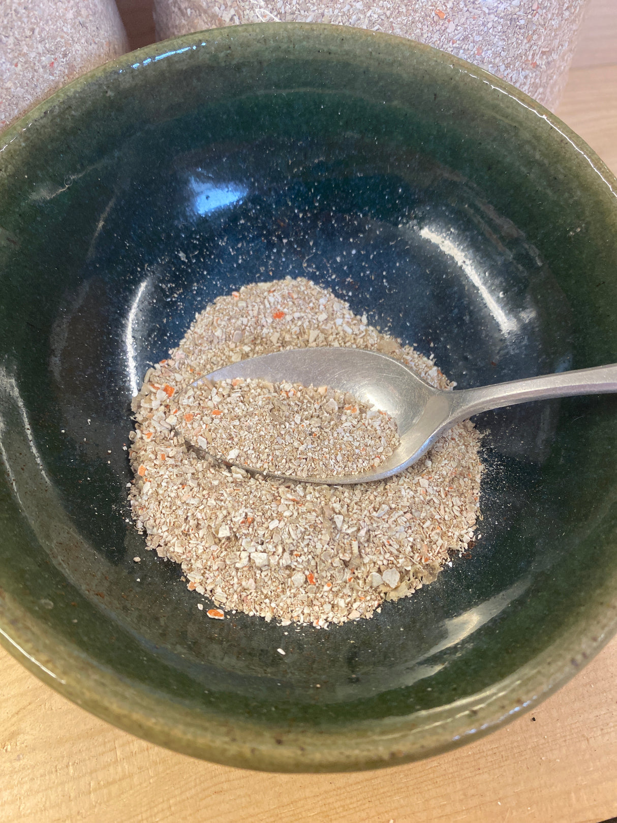 Crab Shell Meal 4-4-0 organic amendment rich in calcium and chitin for garden soil health, fruiting plants, and pest suppression€�
