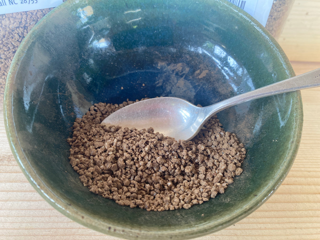 Par 4 Bone Meal 2-14-0 organic fertilizer for rooting, flowering, and calcium-rich soil fertility in regenerative gardens